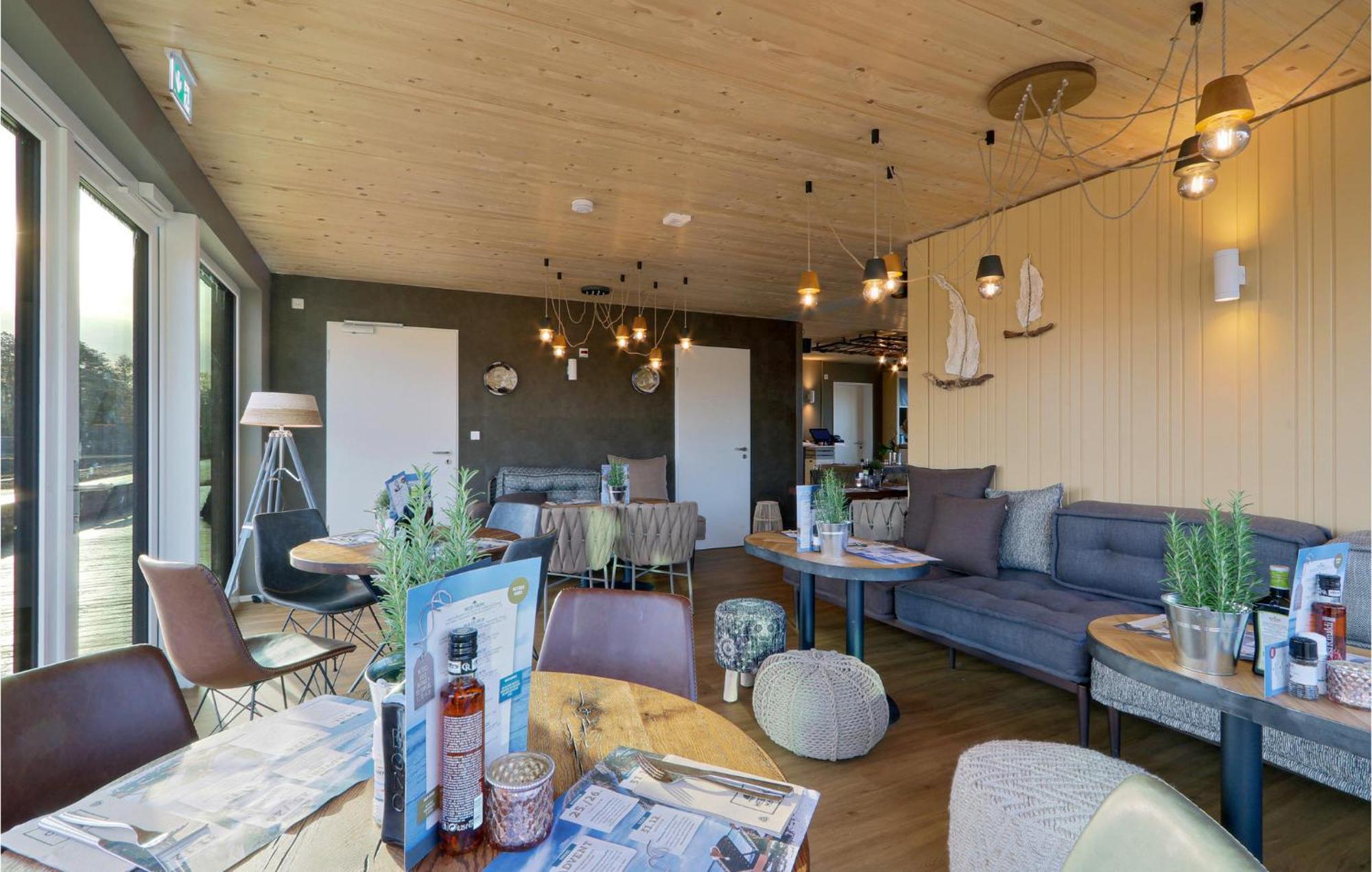 Cozy Home In Lembruch-Duemmer See With Sauna Bagian luar foto