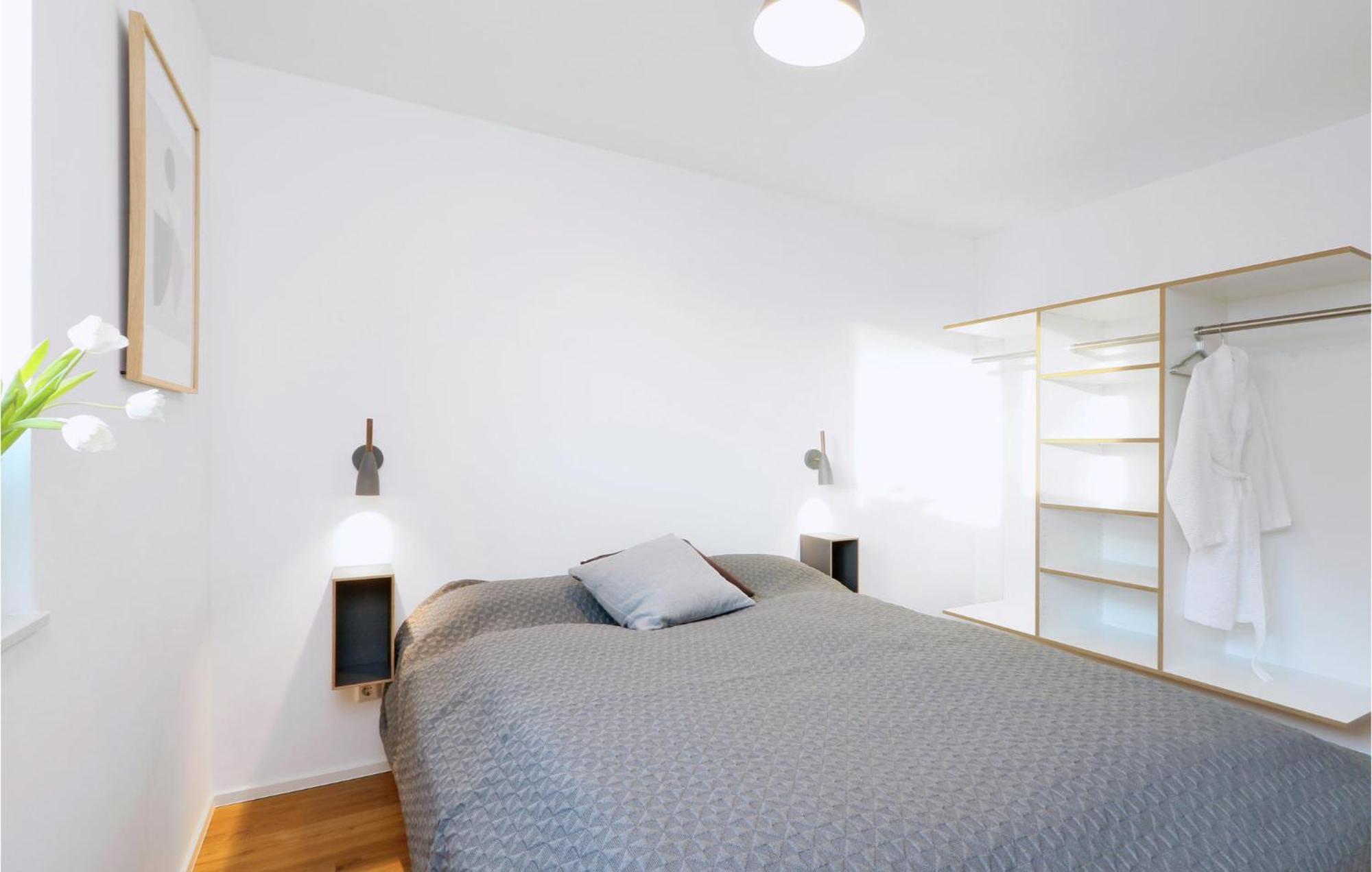 Cozy Home In Lembruch-Duemmer See With Sauna Bagian luar foto