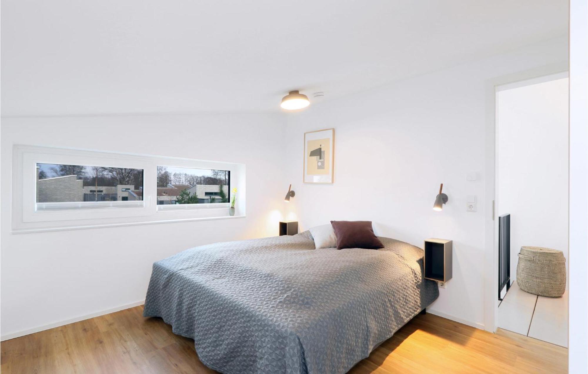 Cozy Home In Lembruch-Duemmer See With Sauna Bagian luar foto