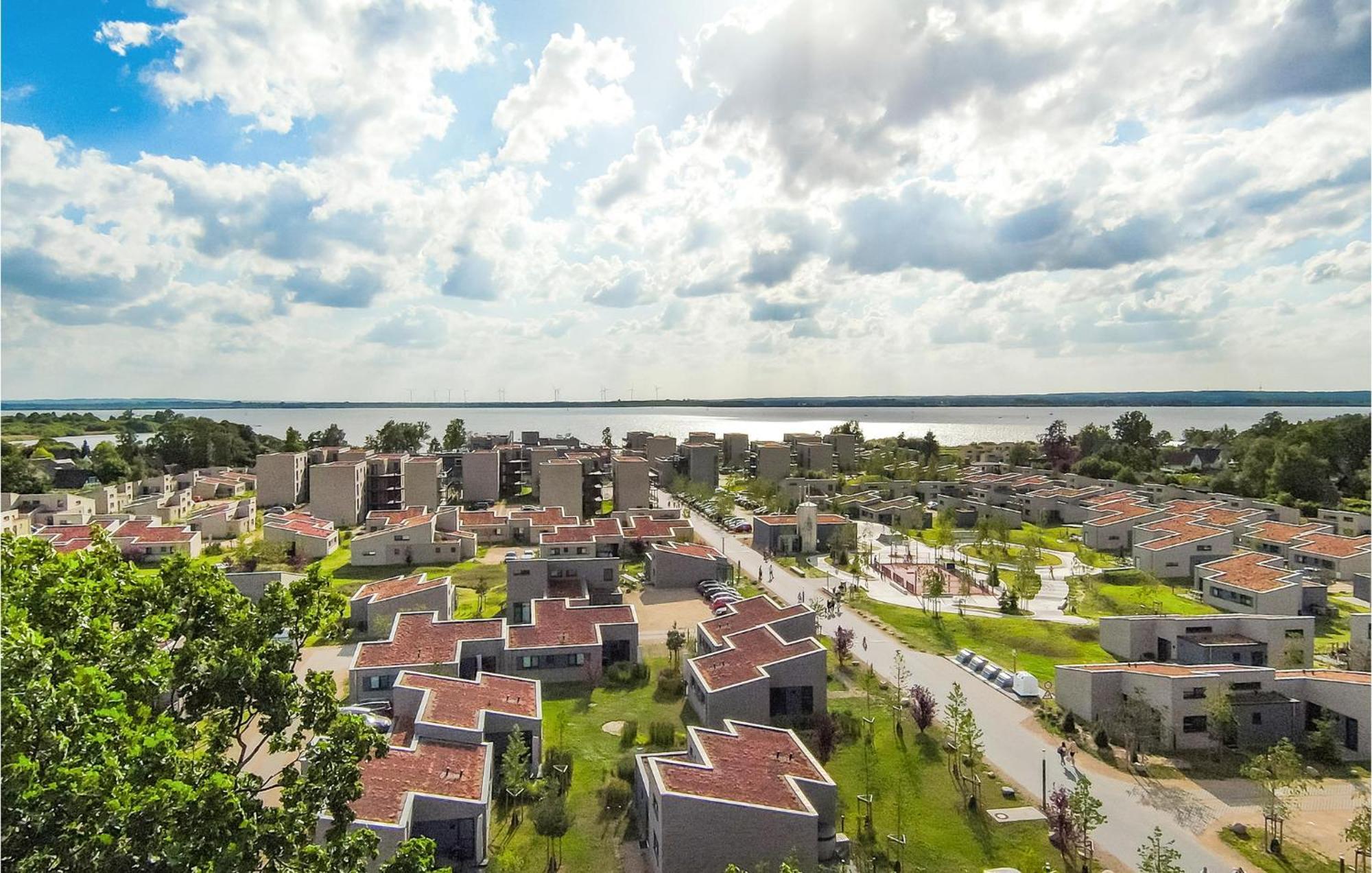 Cozy Home In Lembruch-Duemmer See With Sauna Bagian luar foto
